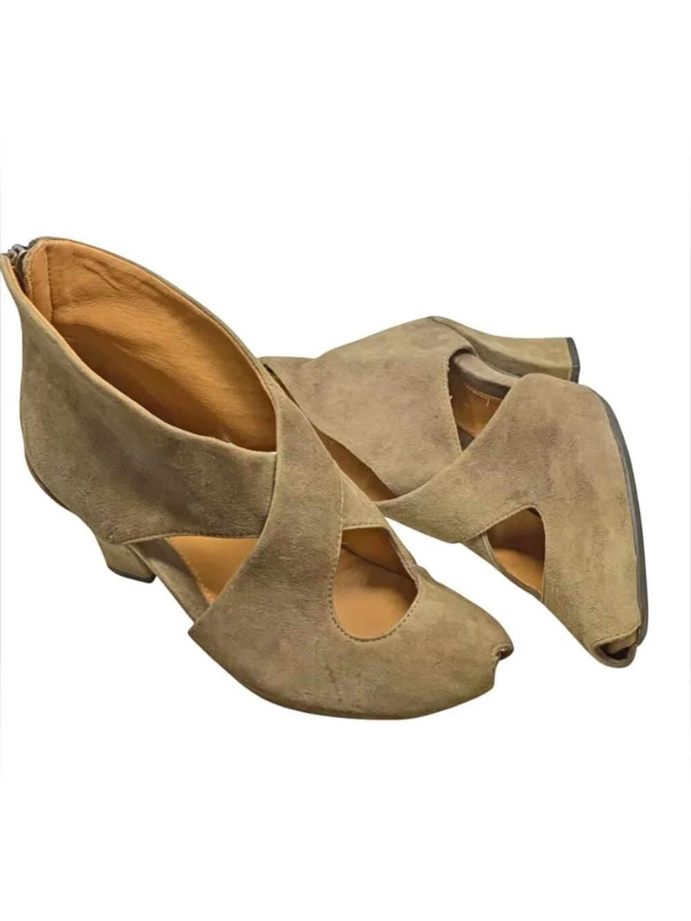 Earthies Syriana Taupe Suede Criss Cross Straps Peep Toe Heel